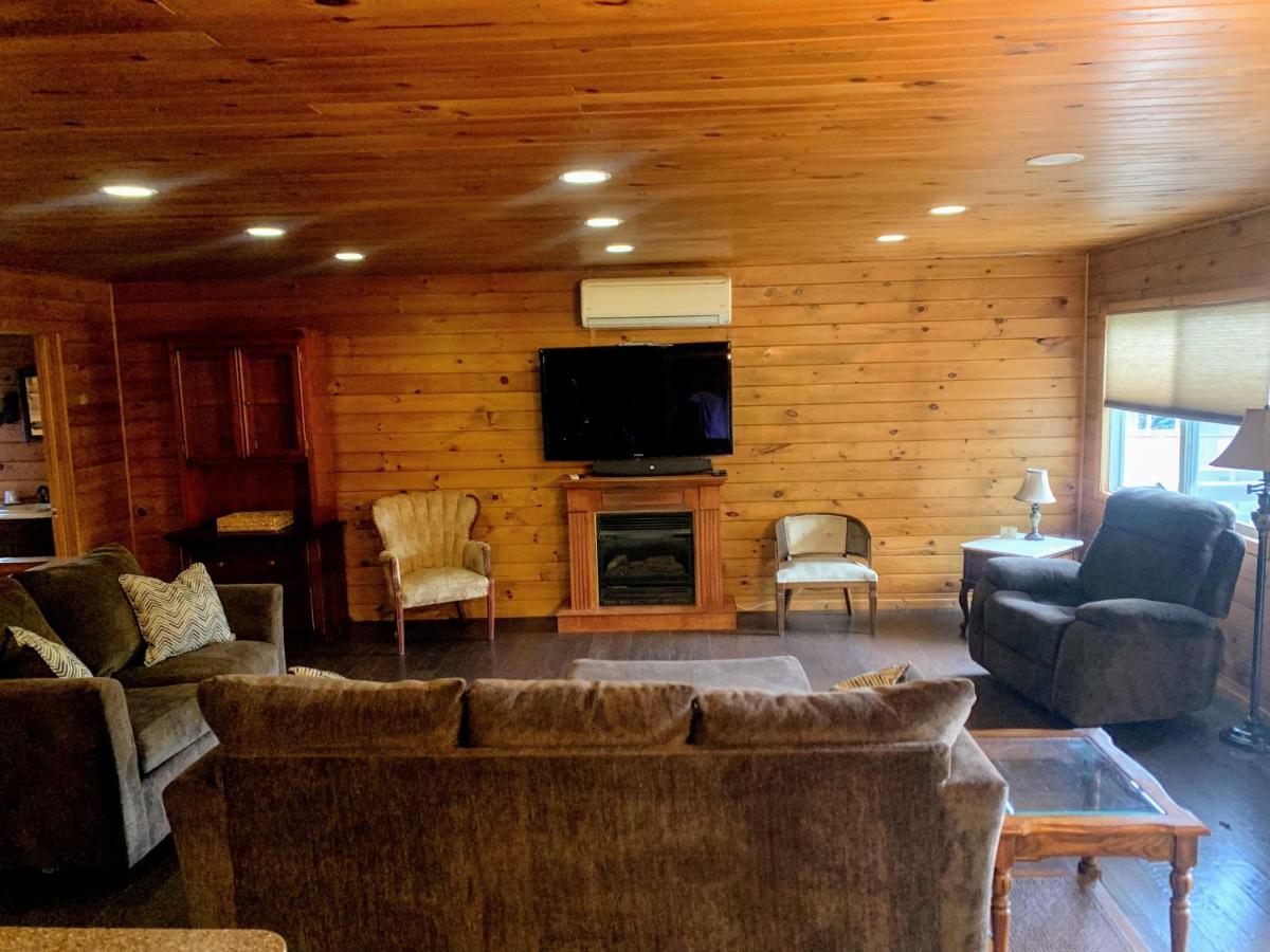 Blue Lagoon Resort Lac George Extérieur photo