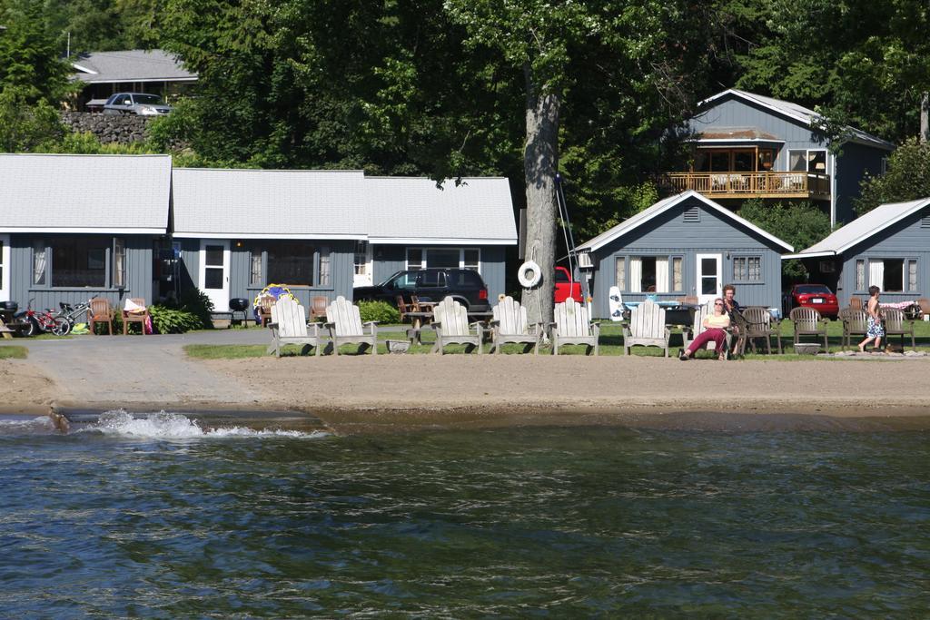 Blue Lagoon Resort Lac George Chambre photo