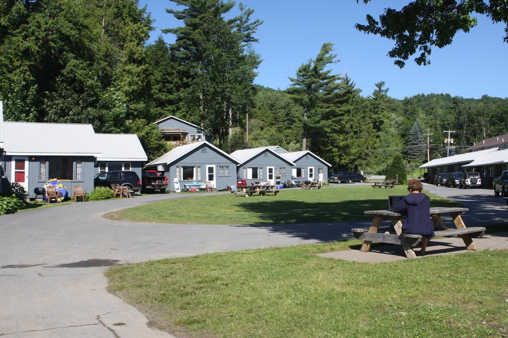 Blue Lagoon Resort Lac George Extérieur photo
