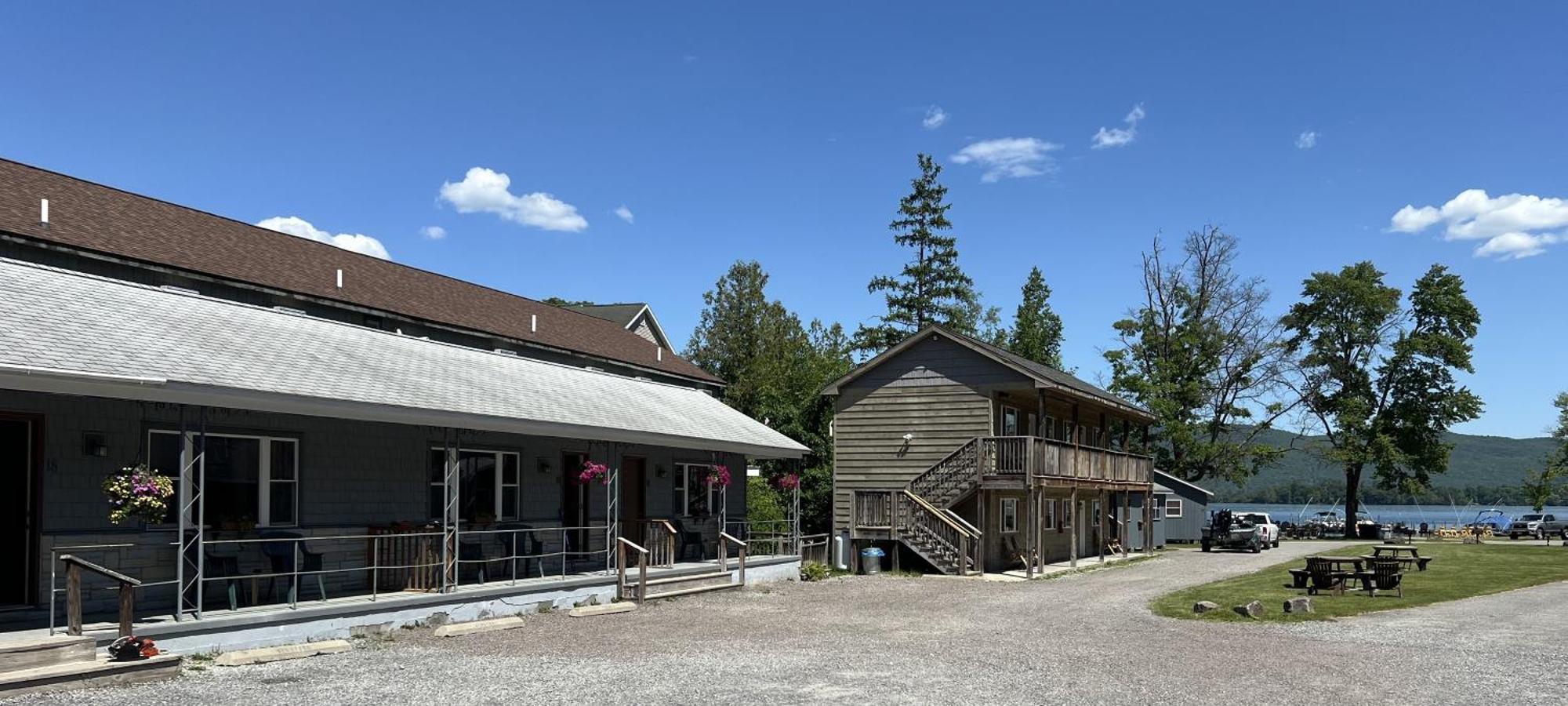 Blue Lagoon Resort Lac George Extérieur photo