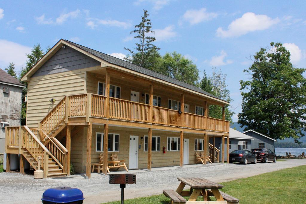 Blue Lagoon Resort Lac George Extérieur photo