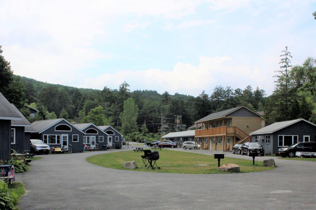 Blue Lagoon Resort Lac George Extérieur photo