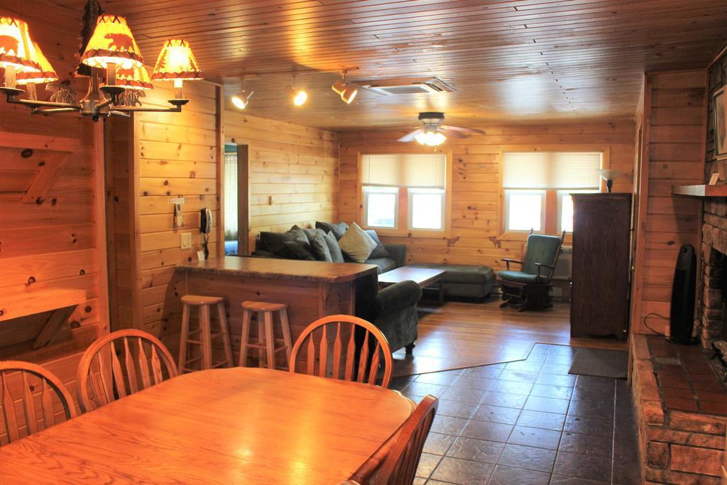 Blue Lagoon Resort Lac George Extérieur photo