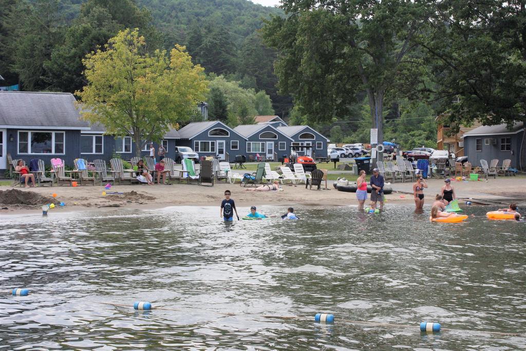 Blue Lagoon Resort Lac George Extérieur photo